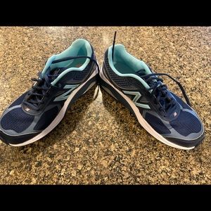 NEW IN BOX Women’s New Balance Running Shoes - Size 10